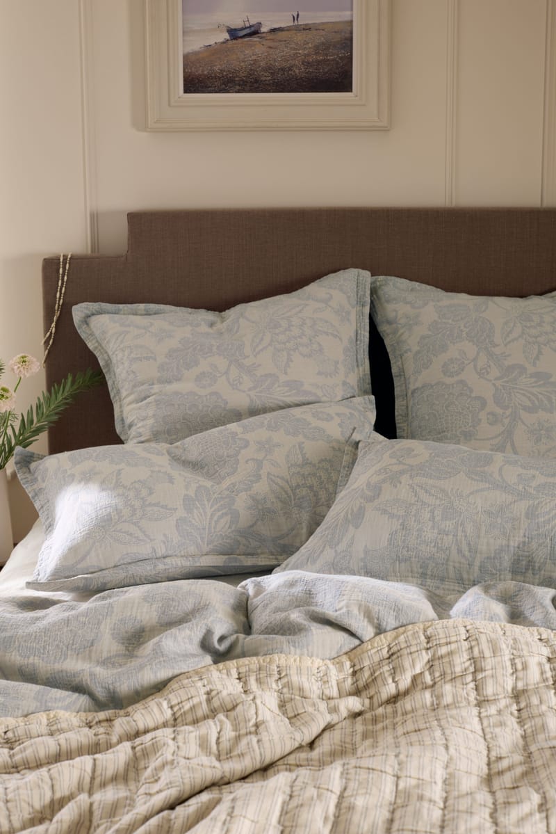 Matilda Jacquard 100% Cotton Bed Linen
