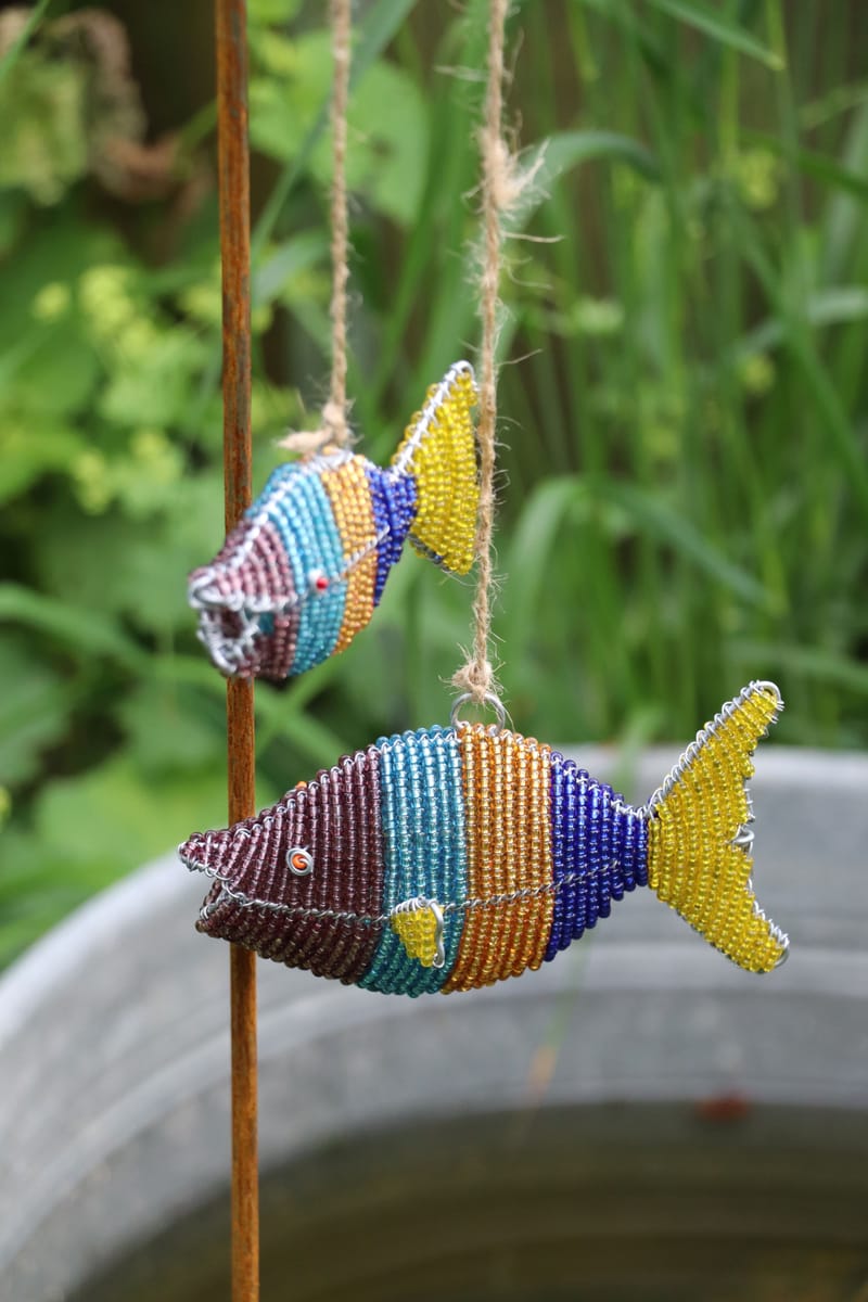 FISCH 13 cm aus Draht & Perlen