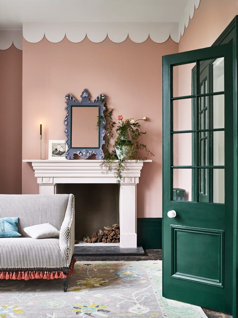 Annie Sloan - Living room - Satin Paint in Knightsbridge Green and Pointe Silk, Piranesi Pink and Adelphi Wall Paint, Chalk Paint in Old Violet - Lifestyle - Portrait (1)
