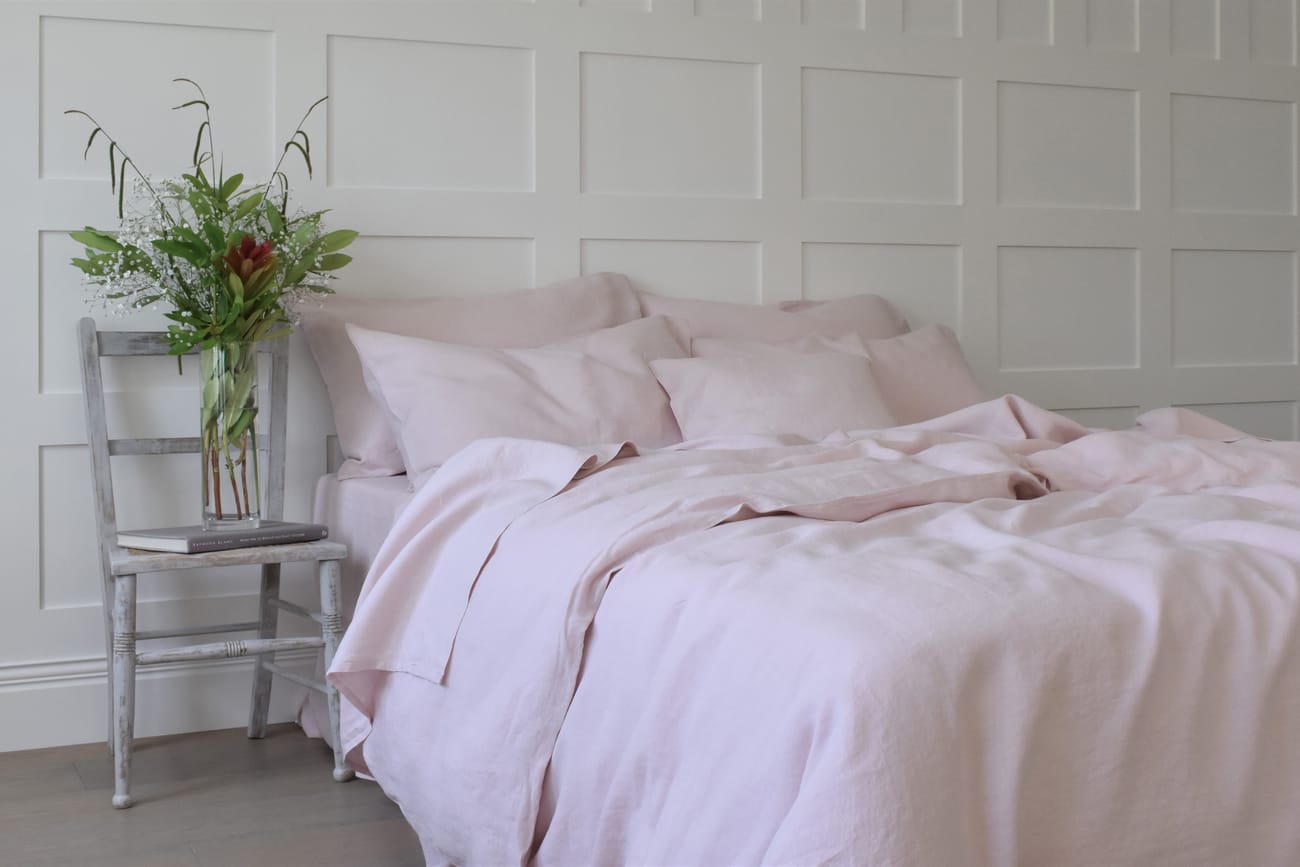 Chalk Pink Linen Bedding
