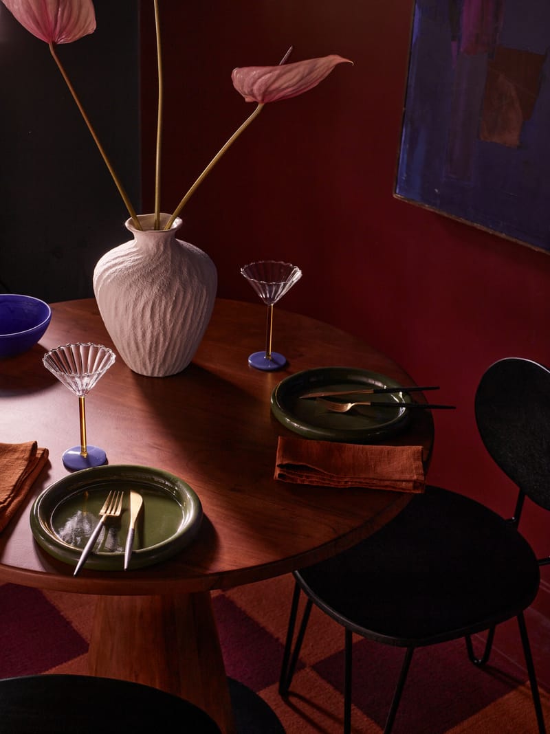 Swoon Figura Dining Table