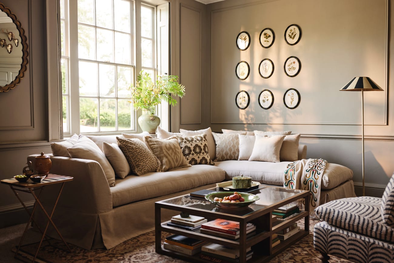 AW25 Living Room