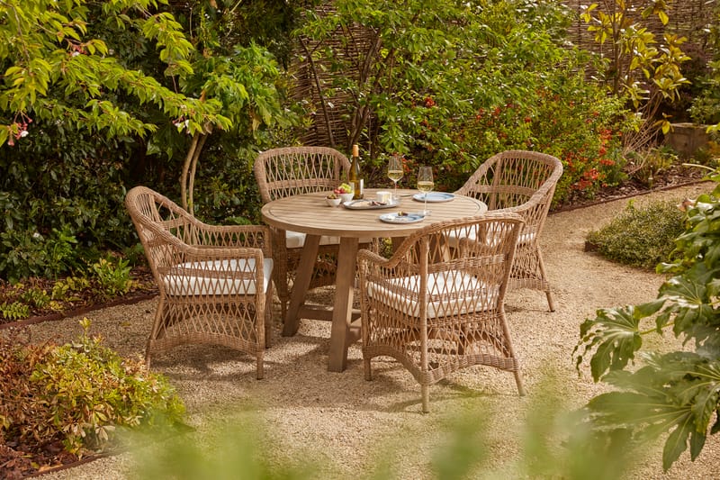 Arlington 4 Seater Round Dining Set