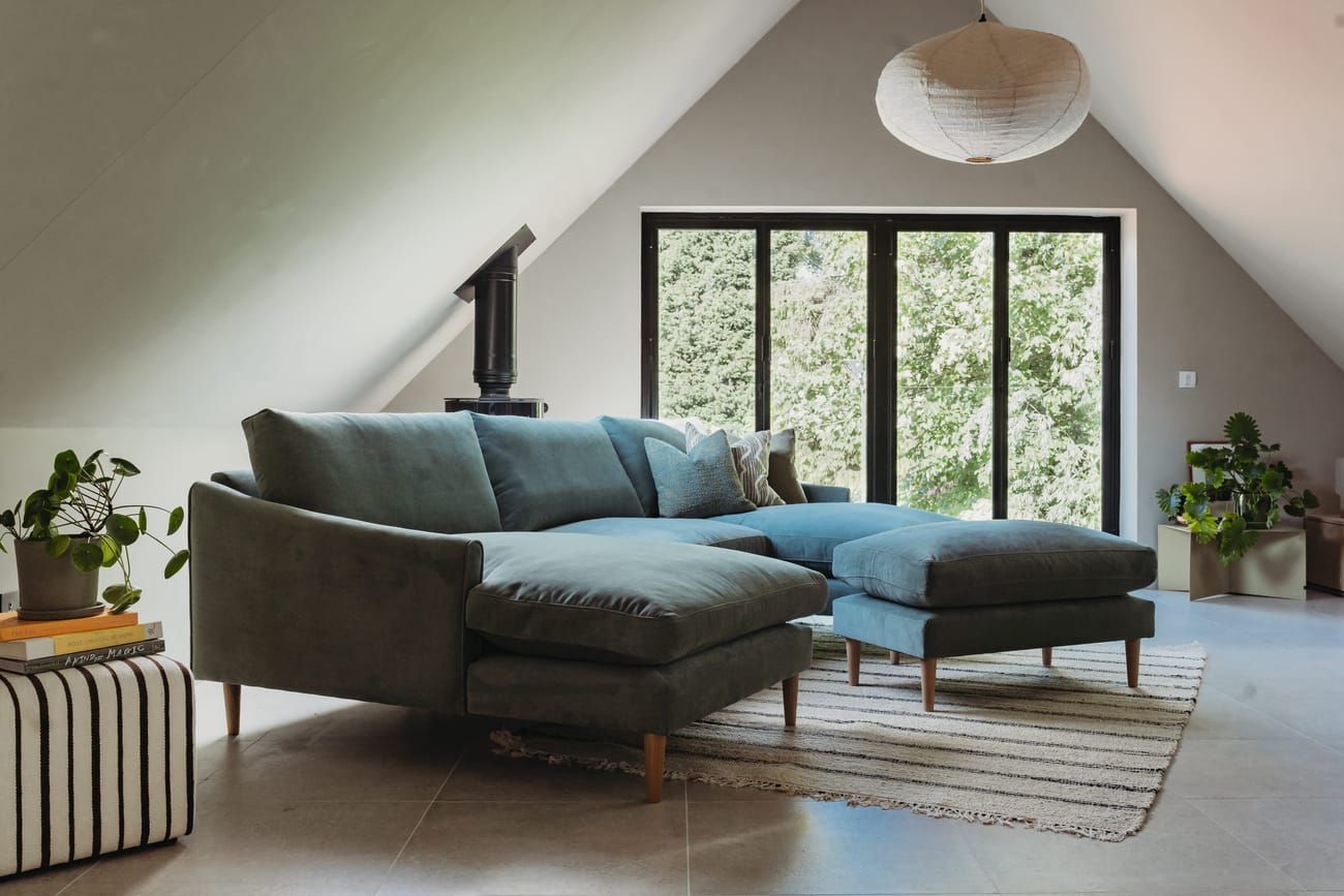 Zadie Cinema Corner Sofa in Veluto, Jade