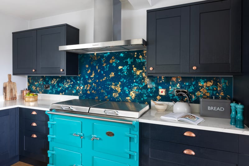 Antique Peacock Glass Splashback / Emma Britton Decorative Glass Designer